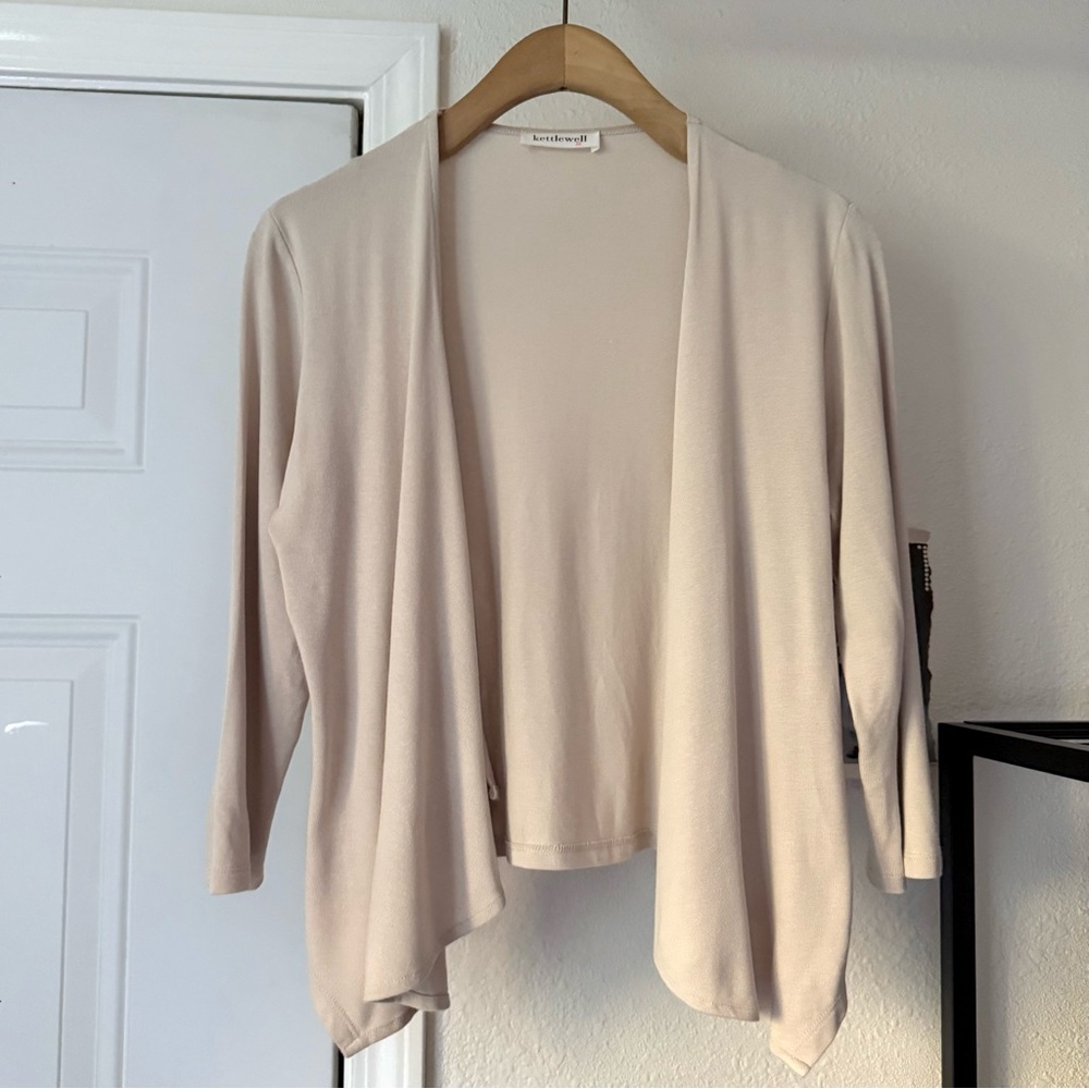 KETTLEWELL cream tan knit sharkbite draped buttonless long 3/4 cardigan cropped